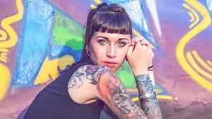 Surface-Piercing: Das solltest du vor dem Stechen unbedingt wissen!