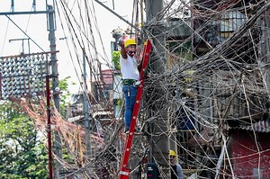 No more spaghetti wiring? Meralco eyes underground cabling | ABS-CBN News