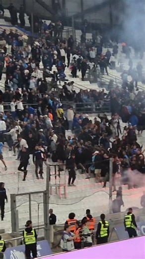 💥💥 OM Rennes : Fin de match chaotique Fumis jetés💥💥 #ligue1 #om #pyro #football #ultras #marseille