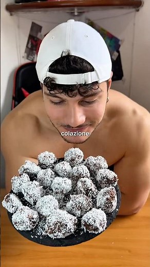 But these chocolate and coconut protein balls…..?🤤
