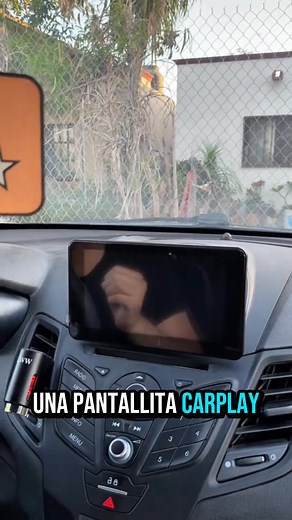 ¡Convierte tu coche en uno moderno en minutos! ¿Tu auto no tiene CarPlay o Android Auto? 😩 👉 Con esta pantalla táctil inalámbrica lo tendrás TODO sin cambiar el estéreo. ✅ CarPlay y Android Auto inalámbrico ✅ Cámara trasera incluida (resistente al agua) ✅ Pantalla táctil HD súper fluida ✅ Micrófono integrado para llamadas y voz ✅ Instalación rápida sin cables complicados 🚚 Envío GRATIS en 24–48 hrs 🔒 Compra 100% segura 💡 Garantía de satisfacción total 🎁 Aprovecha el precio especial de lanz