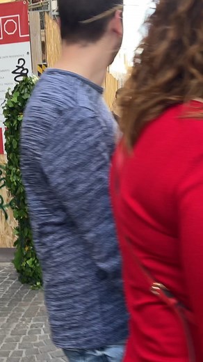 15K views · 323 reactions | #italia #prankster #smile #смешныевидео #best #viralreels #laughter #camedy #prank #funnyvideos #reaction #italiangirl #viralvideos #видеоприколы #reels #viral #fyp #justforfun #reactionboi #padova #scherzo #justforlaughs #scared #veneto #spavento #prankvideo #italy #nice #incredible #street | Tourmeka | Facebook