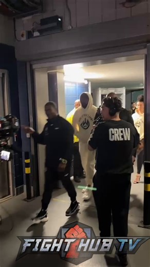 🫣 Deontay Wilder IGNORES Anthony Joshua as he arrives for his fight vs Chisora‼️Chisora vs Wilder | This Saturday | Only on DAZN | Use code FIGHTHUB5 for 5% off the PPV -https://t.co/J1G8bICYX3