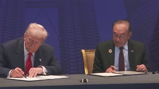 Overnight shootings near Clark Atlanta campus and Trump in Asia | FOX 5 News