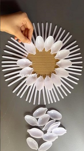 Plastic spoon craft ideas 🌻#shorts #ytshorts #trending #homedecor #craft #plasticspooncraft