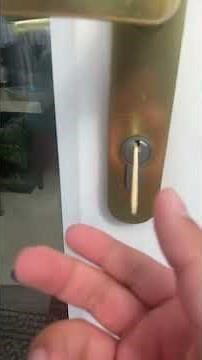 how to pick a lock with a toothpick