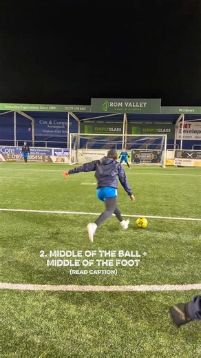 3 simple tips to be consistent on ball striking. Tutorial on my profile🔥👊 #football #goals #soccer