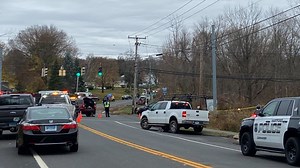 1 dead, 2 injured in violent Wethersfield crash