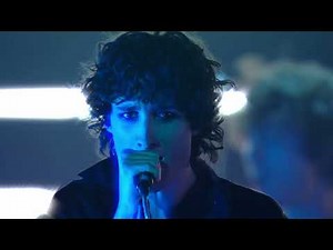 SOMBR Performs "Homewrecker" [52nd American Music Awards]