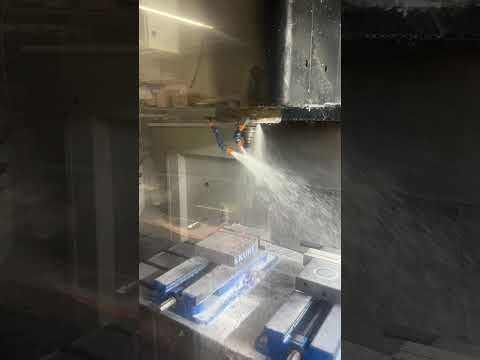 MAZAK MODEL NEXUS VCN 510C-II VMC, MAZATROL MATRIX W/VOICE CONTROL, 4TH AXIS WIRED, 2010