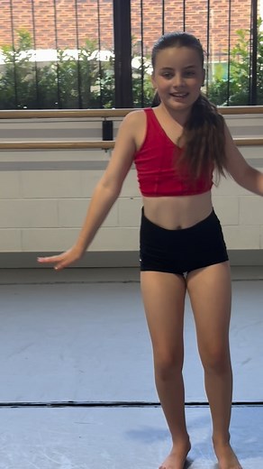 3 comments | Brand new musical theatre solo for Milania 殺 Absolutely loving this routine ✨ | Elite Dance Co. | Facebook