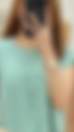 Ara loose top! Small to semi large!