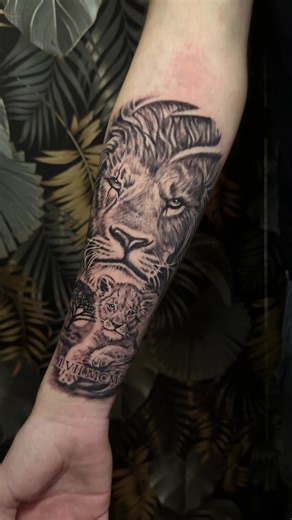 Botrix (@botrix_tattoo)’s videos with Ink My Whole Body - Wiz Khalifa