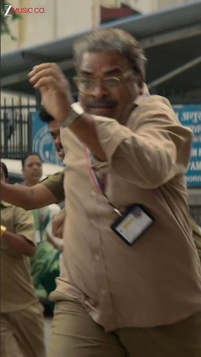 #AtaThambaychaNaayTitleTrack #BharatJadhav #SiddharthJadhav #AjayGogavale #AanandiJoshi #Shorts