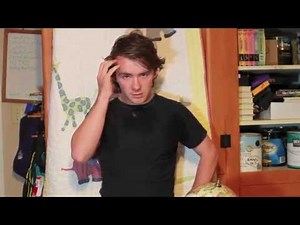 Max Hacks — Opening an Avocado; WITHOUT A KNIFE!