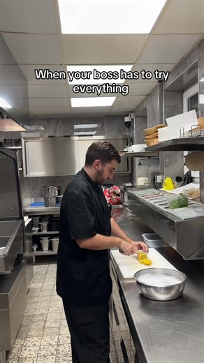 Chef Life: Managing Kitchen Experiments Effectively