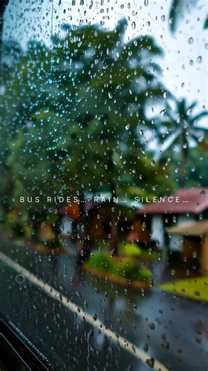 Rain + bus window = childhood memories 🥹