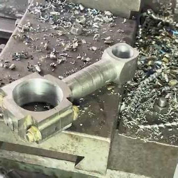 You Won't Believe How This Master Fixed a Shattered Connecting Rod Using Only a Piece of Iron