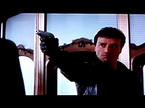 Michael Wincott in Metro-3