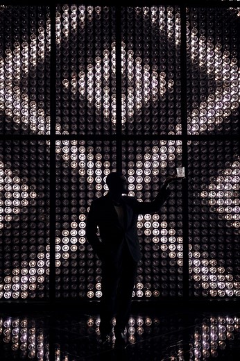 "Baccarat represents timeless artistry and emotion — the kind that transforms a simple moment into a memory. With this collaboration, I wanted to reinterpret an icon and make it personal. The slant in the glass isn't just a design — it's a reminder to dare and see life from a new angle." ー Usher Presenting the iconic Baccarat Harmonie tumbler reimagined by Usher. With a striking slanted base, the Baccarat x Usher collaboration presents a bold new angle on Harmonie, blending heritage and contempo