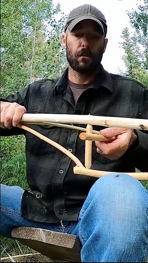 Making a primitive fishing rod that works #bushcraft #wilderness #diy #bushcraft