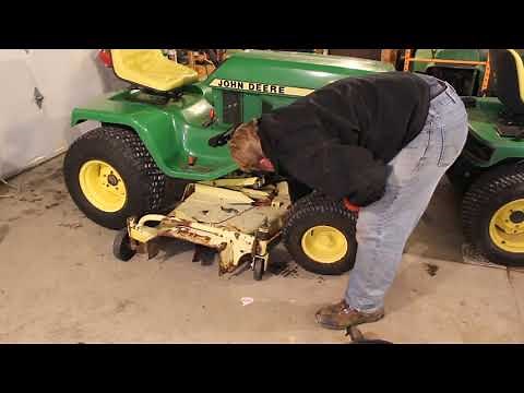 John Deere 420: Part 6 - Deck Removal