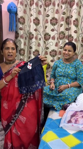 See what Dola's mother-in-law gifted the baby #viral #hitcollection #husbandwife #husbandwife