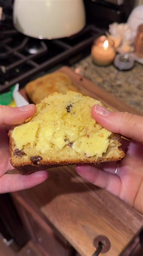The BEST Irish Soda Bread Recipe! ☘️ Yes, I am biased because this is my mom's recipe, but also yes, it's actually the best. This recipe does make 3 loaves, and with the measurements of everything, we've never tried to half the recipe. There are worse problems to have in life than having 3 loaves of Irish Soda Bread. But also, it freezes really well, too... so that's always an option. INGREDIENTS 4 cups flour 2 tsp baking soda 2 tsp baking powder 1 tsp salt 1 cup sugar 1 quart buttermilk 4 eggs