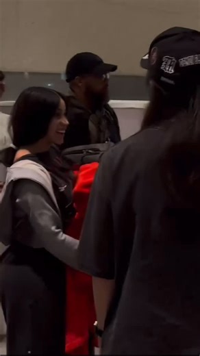 CardiDifferent on Instagram: "Cardi B meeting with Steve Aoki hours before her Soundstorm festival performance✨🖤 (@iamcardib )🖤 🎥: Cardi B Archive/ Twitter #cardib #bardigang #fanpage #fanlove #viral #instagram #much #explore #cardidifferent #watch #bardiistea #grammys #2025 #followforfollow #lit #bronx #nyc #babykulture #goals #goodvibes❤️ #goodmorningpost #newzeland #jamaica #ghanaweddingvendors"