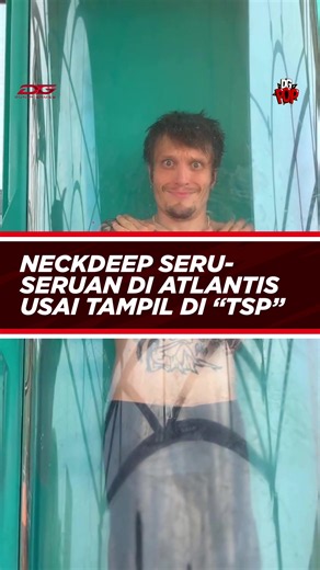 Biasanya band pop punk asal Wales ini @neckdeepuk bikin penonton teriak, kini giliran mereka teriak di @atlantiswateradventures 🙌🔥 Setelah manggung di @thesoundsproject ternyata masih ada agenda seru-seruan wkwk. Sc: IG/ atlantiswateradventures #duniagames #neckdeep #thesoundsproject #konser #reaction
