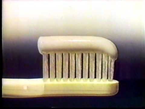 Aquafresh Toothpaste commercial 1980