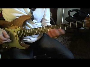 SYMMETRICAL DIMINISHED LICKS (AKA ALTERED DOMINANT/SUPER LOCRIAN)