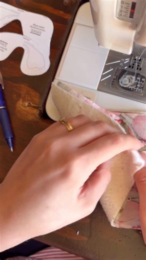 making some floral butterfly wings for a mouse sewing process - handmade - custom toys - heirloom quality - hand sewing - mouse plushies - doll clothes - stuffed animals - plush - Maileg Mouse inspired - dollhouse mouse - dollhouse critters | Mama Roar