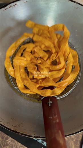 Delicious Ribbon Pakoda Recipe for Deepavali Festivities