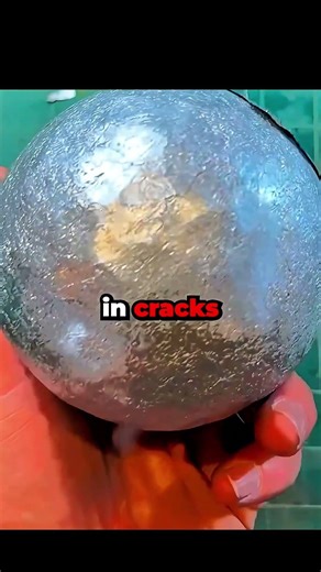 Turning aluminum foil in a shiny ball !#diy #nanobrainlab #sciencefacts