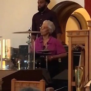 43K views · 1.4K reactions | Play that thang motha!論|To advertise on @best_moments_in_church  Inbox Us (Reasonable Prices) | Best Moments In Church | Facebook