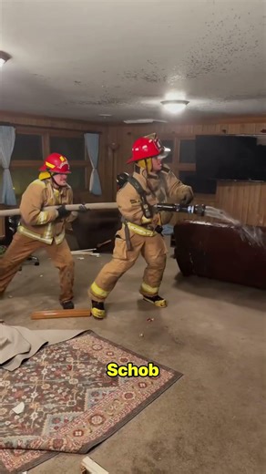 That's how strong a fire hose is 😳