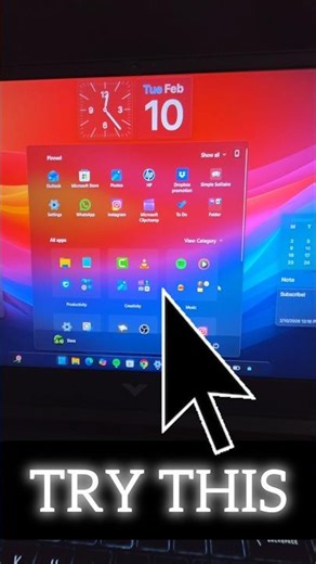 Sleek Windows 11 customization