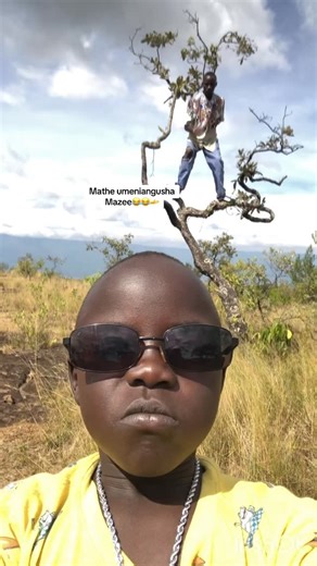 Cham Pe on Instagram: "Mathe umeniangusha Mazee😂😂🫴 #champe #champ #celebrity #fyp #viralreel"