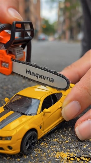 Mini Chainsaw Cutting Yellow Car 😱🔥 Unboxing ASMR #shortsfeed #shorts #chainsaw