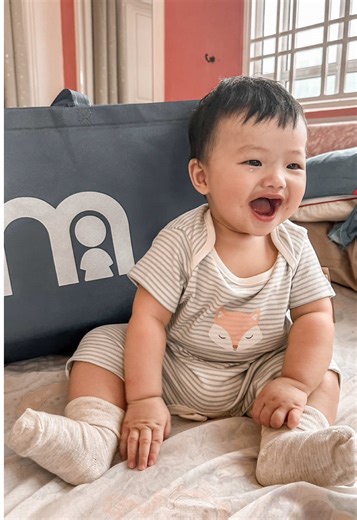 这个🧧农历新年我来到了 @Mothercare Msia 选购我家👶🏻弟弟的婴儿新年衣啦… 直接来个baby ootd reels呗～ ✨ ‼️现在它们还有在做优惠哦～妈妈们快来探索他们的新年新品，拥有各种各样的设计可以选哦🥰 🚙立即前往离您最近的mothercare母婴店吧 #mothercareMY #BabyFirstCNY #celebratewithmothercare #firsttimeparentsmy #motherhood #babyootd #babyreels #kidsfashion #babyoutfit #momlife #mumblogger #influencermalaysia #happycny