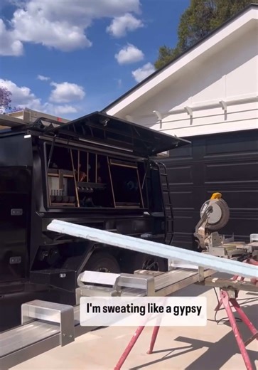 Folding Stop Tool Test: Performance Review for Carpenters