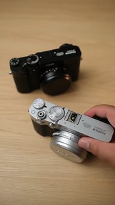 🔉 𝗦𝗢𝗨𝗡𝗗 𝗢𝗡: 𝗫𝟭𝟬𝟬𝗩𝗜 Boasting a 40.2MP X-Trans CMOS 5 HR sensor and X-Processor 5 for unparalleled image quality and performance in an ultra compact body. With 20 Film Simulation modes, including the new "REALA ACE" mode for stunning color reproduction. Alongside in-body image stabilization, advanced autofocus, and 6.2K movie recording. Enjoy photography in its purest form. See. Frame. Create. #FujifilmEgypt #Fujifilm | Fujifilm Egypt