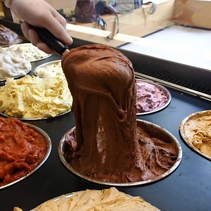 19M views · 188K reactions | Esta es la lista definitiva de postres que debes probar. | Insider Español | Facebook