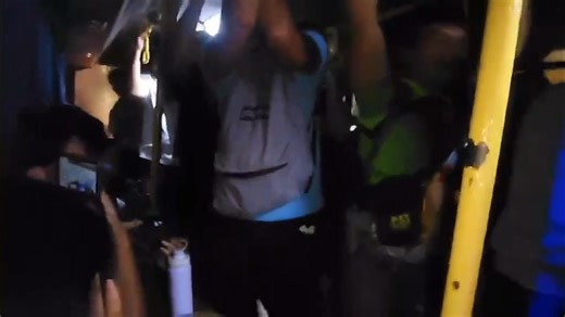 LTO 6 NAGHIMO SANG OPERASYON BATUK SA OVERLOADED MODERNIZED JEEPNEYS; 9 KA DRIVERS SA ILOILO CITY NADAKPAN NGA NAGPASAKAY SANG MGA PASAHERO BISAN BUTA NA BY: NEMESIO MARTIREZ l Pebrero 13, 2026 Source: LTO Nagpatuman sang istrikto nga aksyon ang Land Transportation Office sa Western Visayas (LTO-6) sa overloaded modernized public utility jeepneys kahapon. Siyam ka drivers sa Iloilo City ang nadakpan nga nagpasakay sang mga pasahero nga lapaw sa prescribed capacity. Ginpangunahan ni LTO-6 Regiona