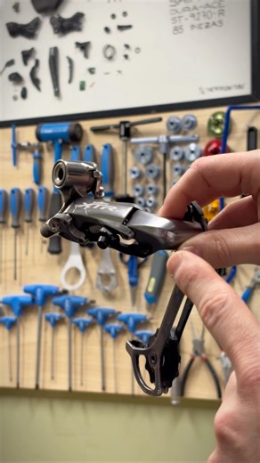 CAMBIO INVERTIDO DE SHIMANO