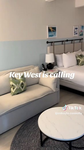 Exploring the Blue Flamingo Resort in Key West