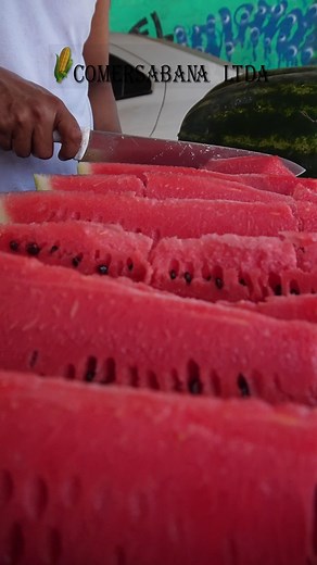 150K views · 2.6K reactions | Quieres un color intenso en la sandia, usa Brixxer | Comersabana LTDA | Facebook