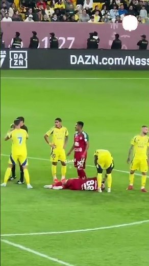 El brutal enfado de Cristiano Ronaldo tras la expulsión de Jhon Durán MARCA