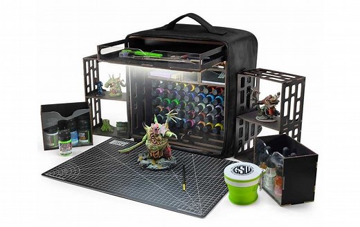 Greenstuffworld: Miniature Portable Paint Station | Armorama™